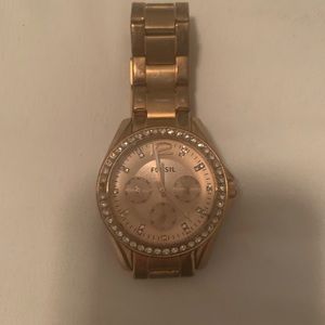 Rose gold fossil watch